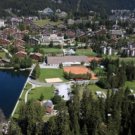 Dortoir Moubra Hostel *