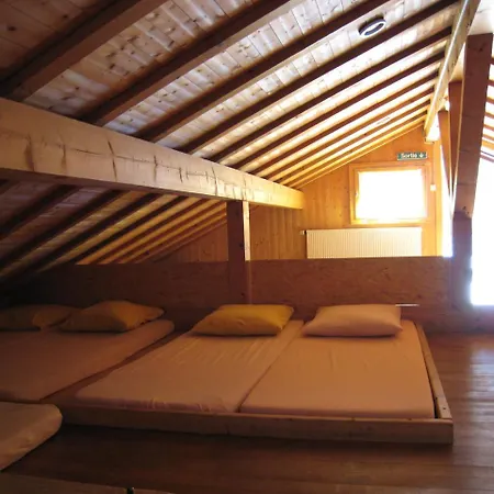 Albergue Dortoir Moubra *